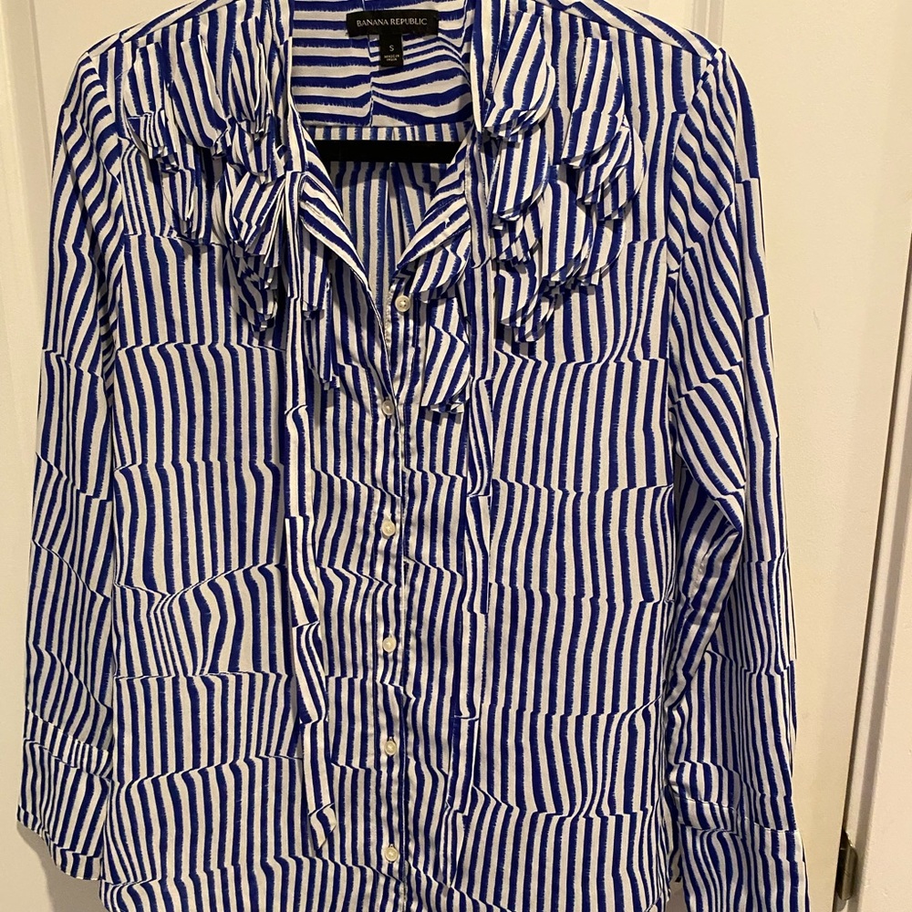 Banana Republic front button up